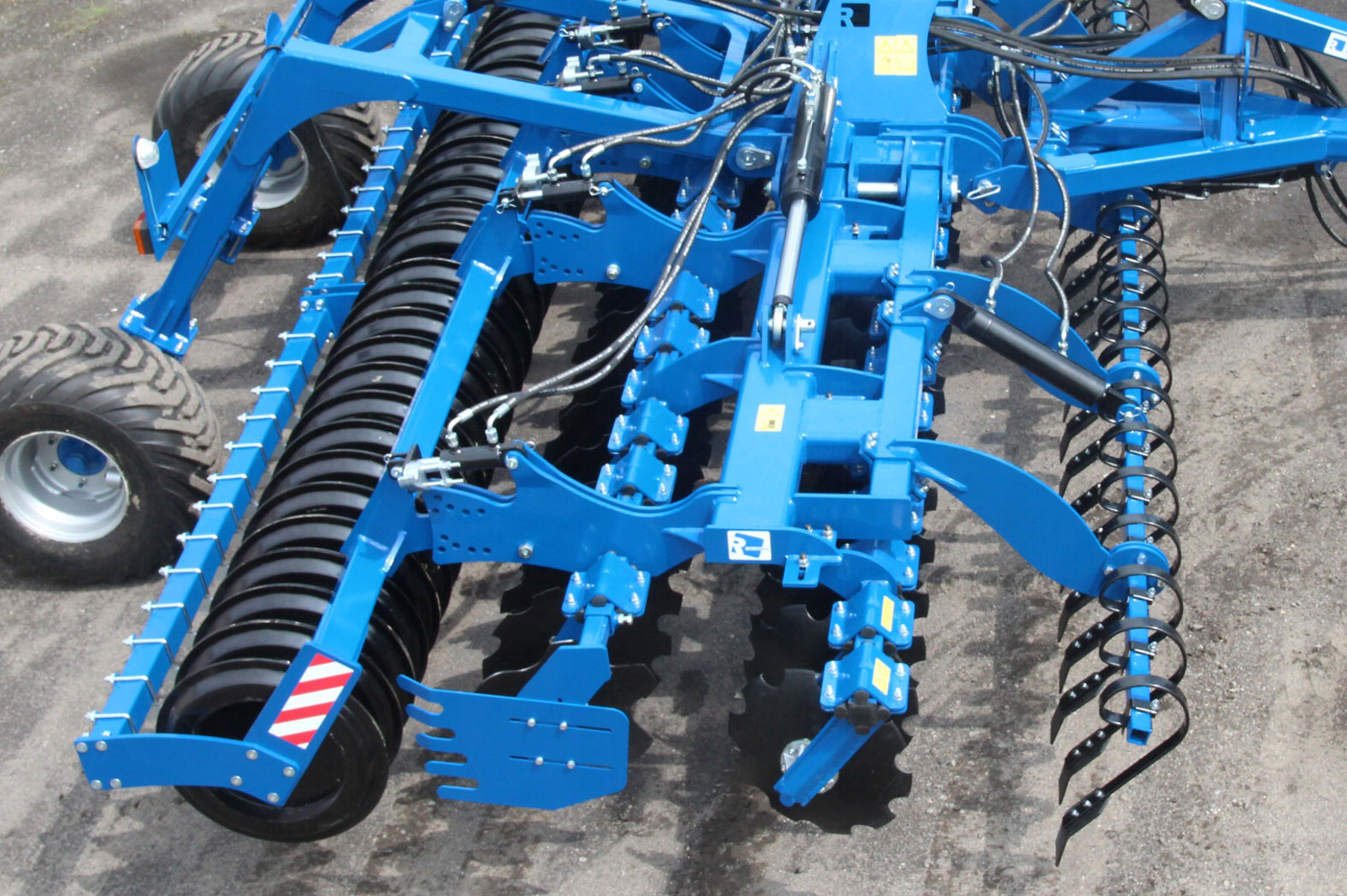 kompaktni talirova brana U 693 U 622 U 645 108