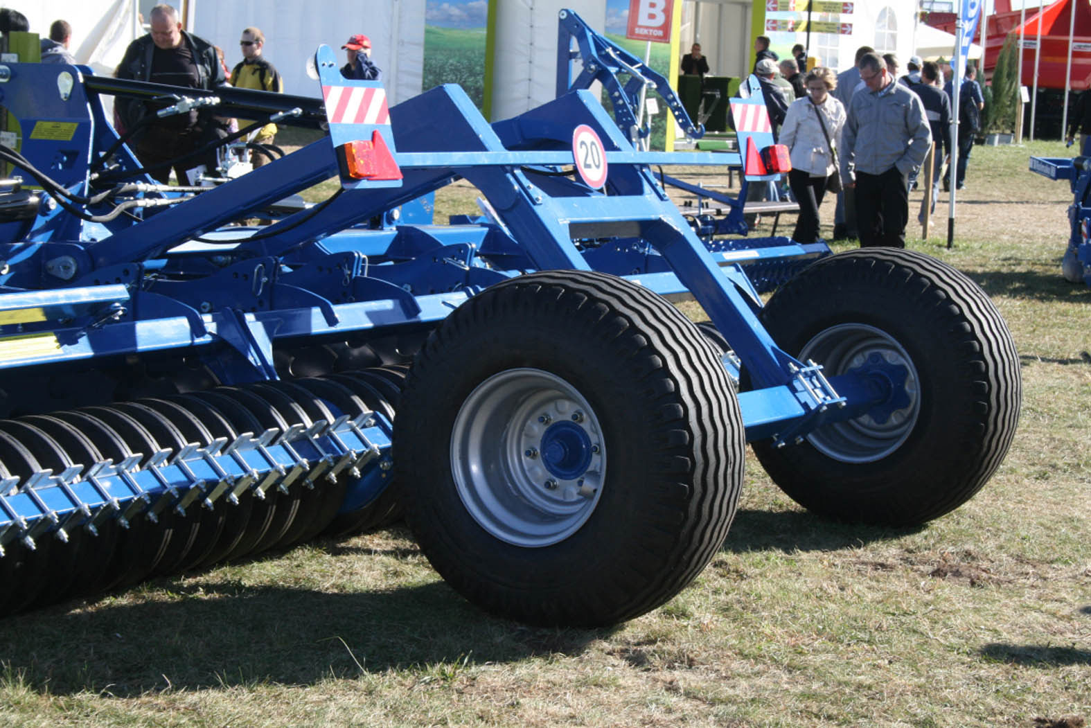 kompaktni talirova brana U 693 U 622 U 645 75